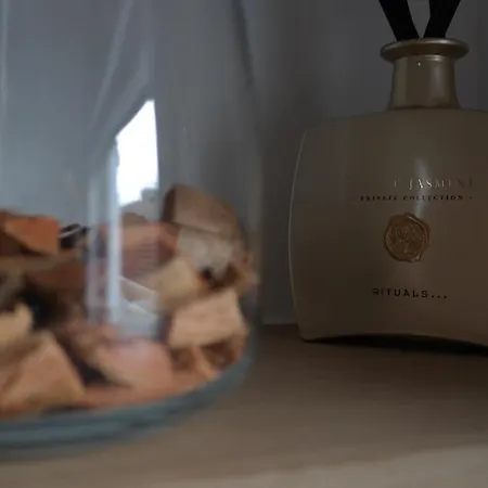 The Rooftop - A Trendy New With Airconditioning, Large Terrace & Free Parking Apartment