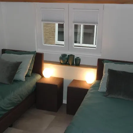 The Rooftop - A Trendy New With Airconditioning, Large Terrace & Free Parking Ostende