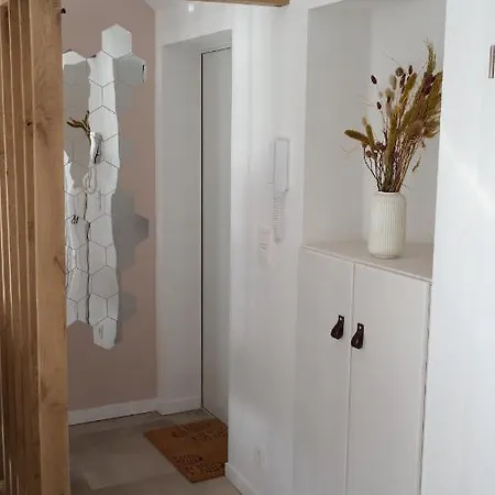 The Rooftop - A Trendy New With Airconditioning, Large Terrace & Free Parking * Ostende