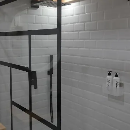 The Rooftop - A Trendy New With Airconditioning, Large Terrace & Free Parking Appartement Oostende