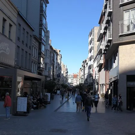 Appartement The Rooftop - A Trendy New With Airconditioning, Large Terrace & Free Parking Oostende